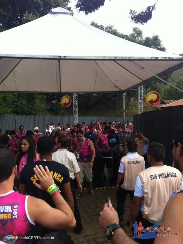 Balada: Bloco Chapado com Shows de Oba Oba e MR Catra e som de DJ Rhommel no Carnaval de Ouro Preto - MG