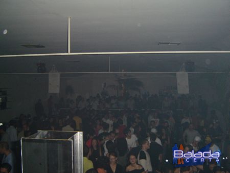 Balada: Fotos de Sexta-feira feriado, na Punto Disco Lounge