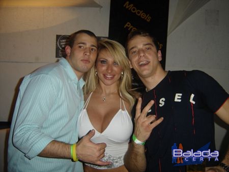 Balada: Fotos da Festa da Revista Sexy da Carla do BBB, ter�a-feira na Seasons