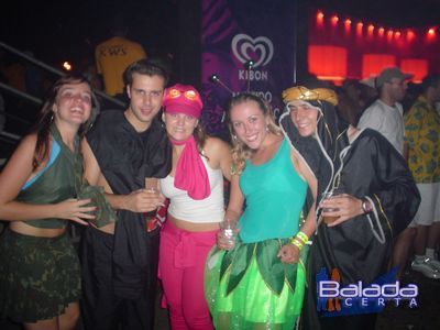 Balada: Fotos de S�bado na Mega Fantasie