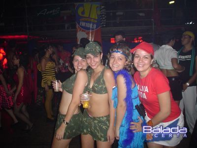 Balada: Fotos de S�bado na Mega Fantasie