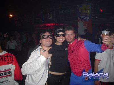 Balada: Fotos de S�bado na Mega Fantasie