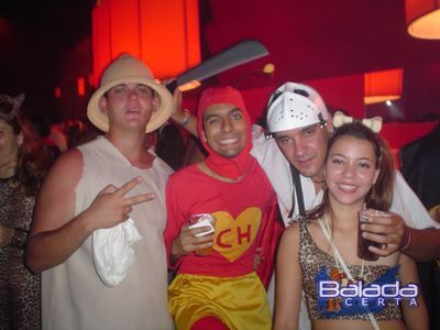 Balada: Fotos de S�bado na Mega Fantasie