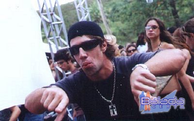 Balada: Galera curtindo na XXXperience