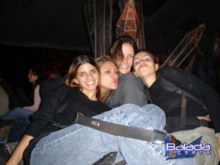 Balada: Fotos da Rave Xxxperience em Campinas no Hotel Fazenda 4 Esta��es