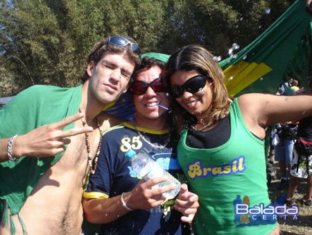 Balada: Fotos da Rave Xxxperience em Campinas no Hotel Fazenda 4 Esta��es