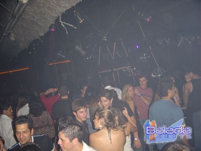 Balada: Fotos na Ibiza