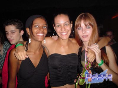 Balada: Fotos de s�bado na Ibiza