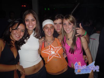 Balada: Fotos de s�bado na Ibiza