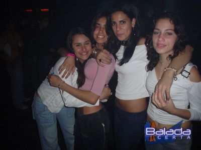 Balada: Fotos de Sexta-feira na Ibiza