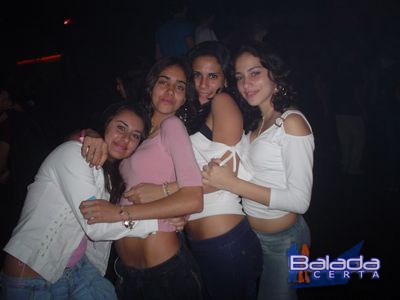Balada: Fotos de Sexta-feira na Ibiza