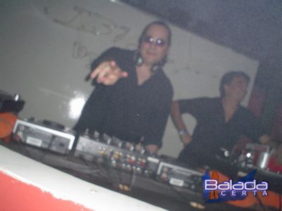 Balada: Fotos de Sexta-feira na Ibiza