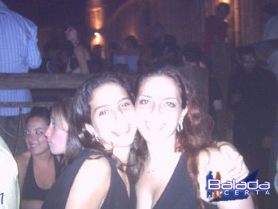 Balada: Fotos de Sexta-feira no Avelinos SP