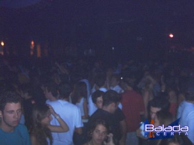 Balada: Fotos de Sexta-feira no Avelinos SP