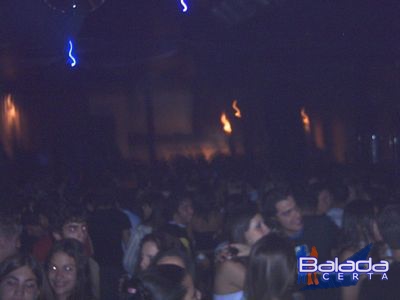 Balada: Fotos de Sexta-feira no Avelinos SP