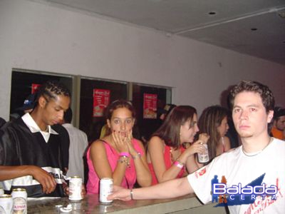 Balada: Fotos de S�bado na Anocam Fest