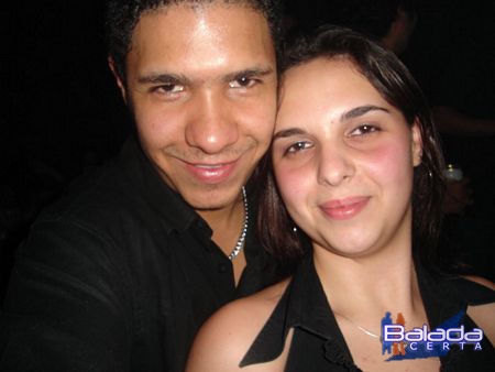 Balada: Fotos de quinta-feira na e-muzik