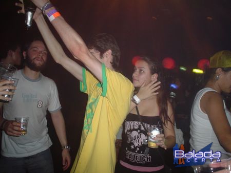 Balada: Fotos de S�bado no anivers�rio do Dj Breder na e-muzik