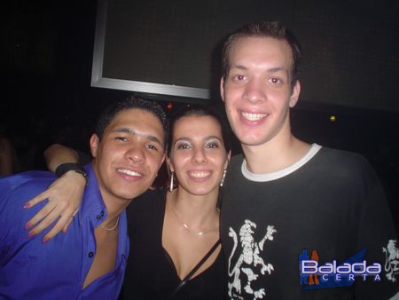Balada: Fotos de S�bado no anivers�rio do Dj Breder na e-muzik