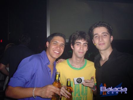 Balada: Fotos de S�bado no anivers�rio do Dj Breder na e-muzik
