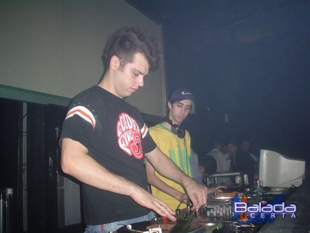 Balada: Fotos de S�bado no anivers�rio do Dj Breder na e-muzik