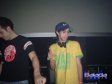 Balada: Fotos de S�bado no anivers�rio do Dj Breder na e-muzik