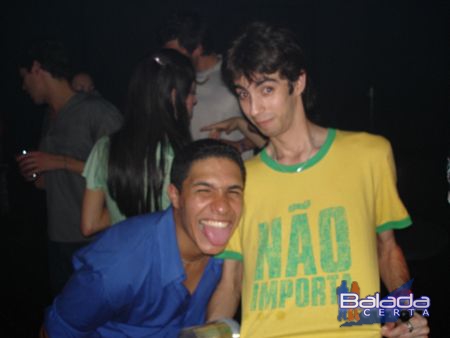 Balada: Fotos de S�bado no anivers�rio do Dj Breder na e-muzik