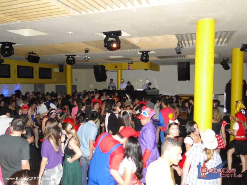 Balada: Fotos da festa a fantasia no �bano em S�o Paulo/SP
