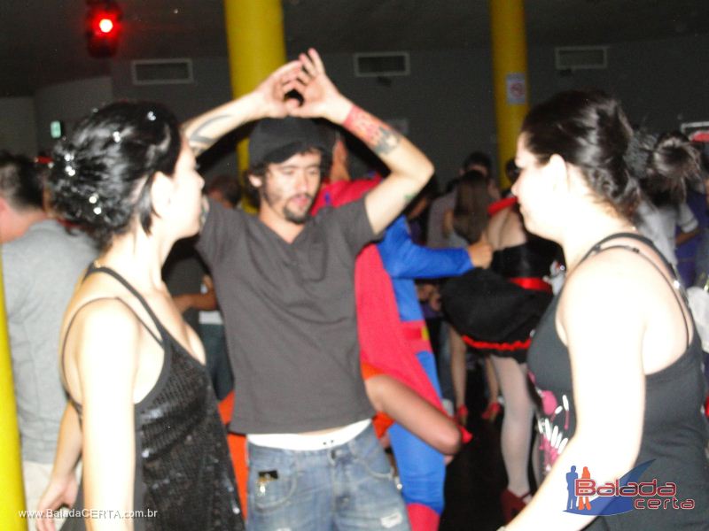 Balada: Fotos da festa a fantasia no �bano em S�o Paulo/SP