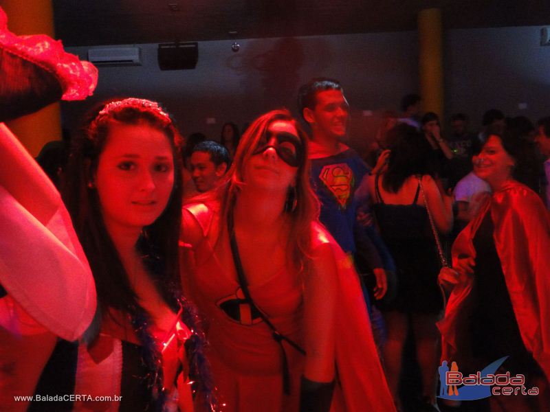 Balada: Fotos da festa a fantasia no �bano em S�o Paulo/SP