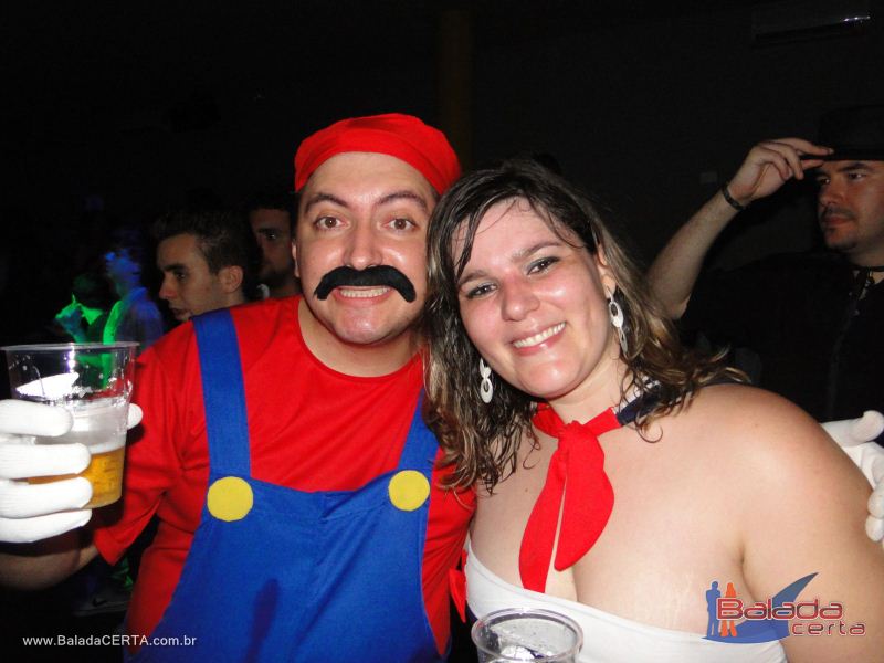 Balada: Fotos da festa a fantasia no �bano em S�o Paulo/SP