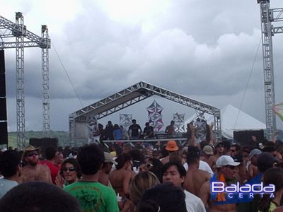Balada: Fotos de S�bado e Domingo na Rave Injoy