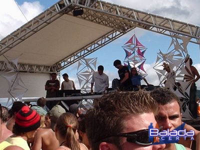 Balada: Fotos de S�bado e Domingo na Rave Injoy