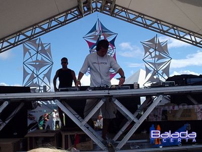 Balada: Fotos de S�bado e Domingo na Rave Injoy