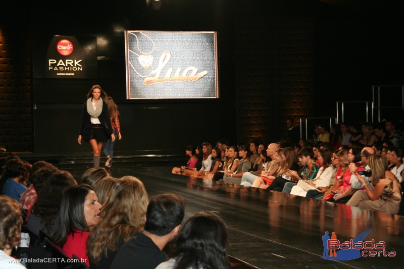 Balada: Fotos de quinta-feira na Claro Park Fashion em Bras�lia/DF