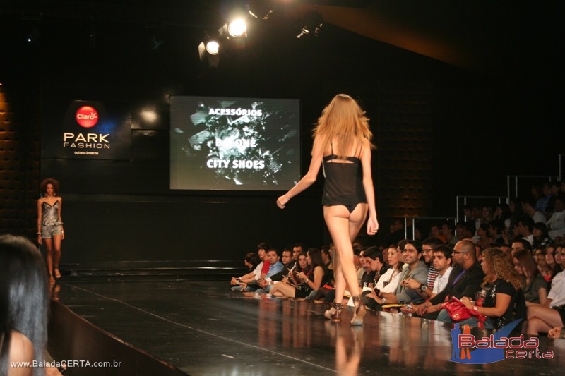 Balada: Fotos de quinta-feira na Claro Park Fashion em Bras�lia/DF