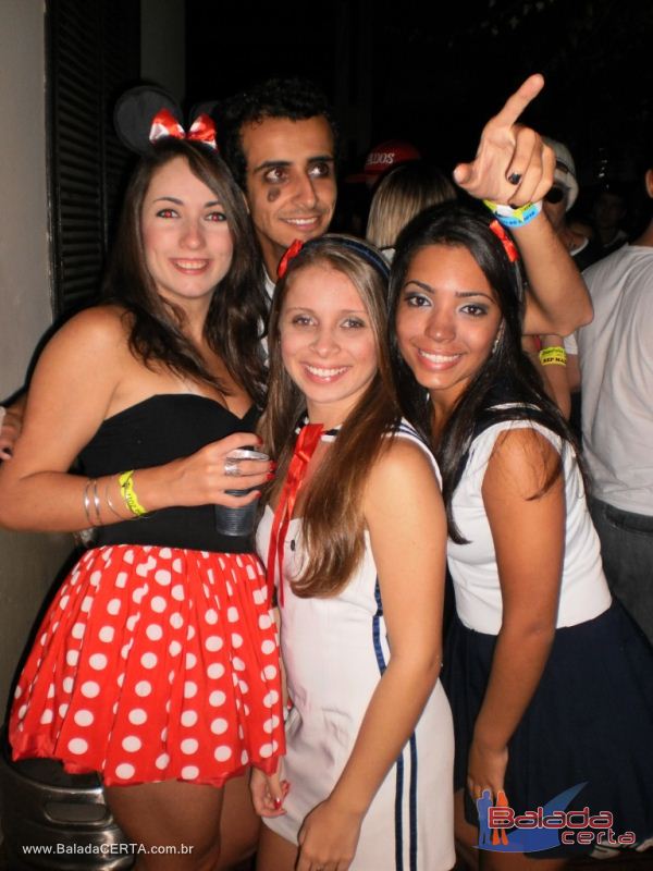 Balada: Fotos da festa a fantasia na Rep�blica Chaparral em Ouro Preto/MG