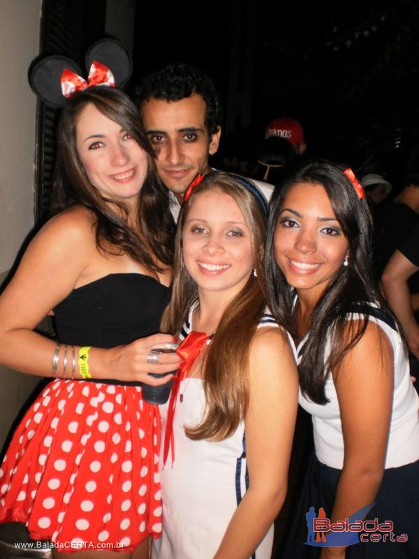 Balada: Fotos da festa a fantasia na Rep�blica Chaparral em Ouro Preto/MG