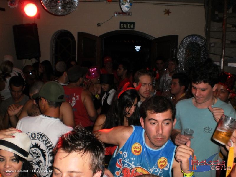 Balada: Fotos da festa a fantasia na Rep�blica Chaparral em Ouro Preto/MG