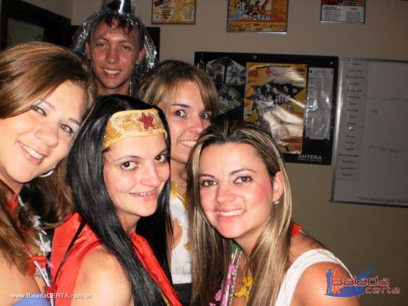 Balada: Fotos da festa a fantasia na Rep�blica Chaparral em Ouro Preto/MG