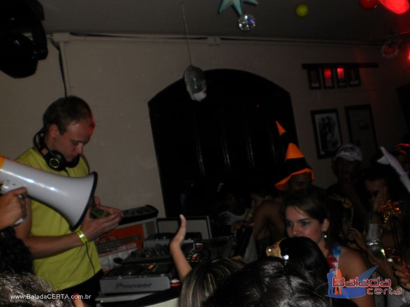 Balada: Fotos da festa a fantasia na Rep�blica Chaparral em Ouro Preto/MG