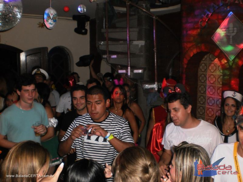 Balada: Fotos da festa a fantasia na Rep�blica Chaparral em Ouro Preto/MG
