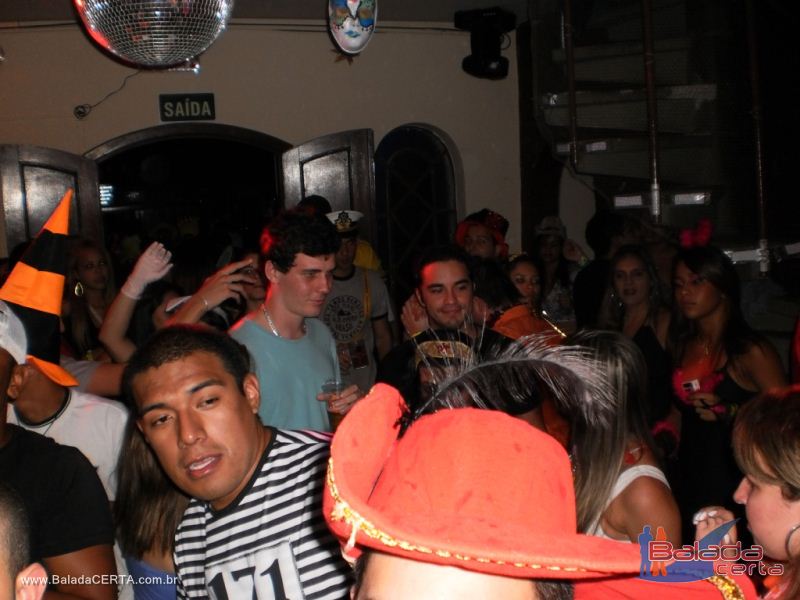 Balada: Fotos da festa a fantasia na Rep�blica Chaparral em Ouro Preto/MG
