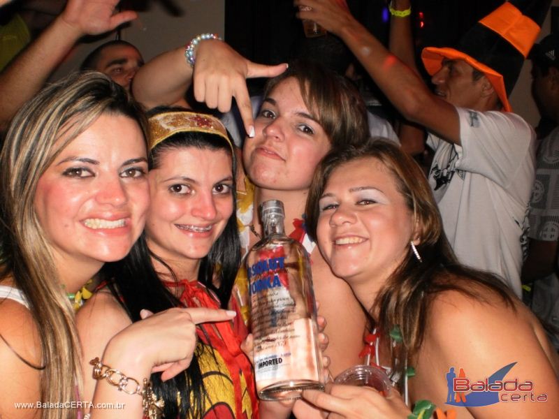 Balada: Fotos da festa a fantasia na Rep�blica Chaparral em Ouro Preto/MG