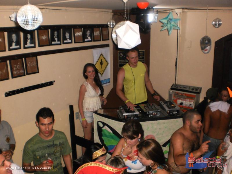 Balada: Fotos da festa a fantasia na Rep�blica Chaparral em Ouro Preto/MG