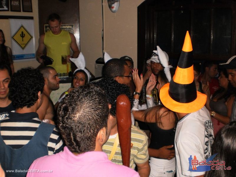 Balada: Fotos da festa a fantasia na Rep�blica Chaparral em Ouro Preto/MG
