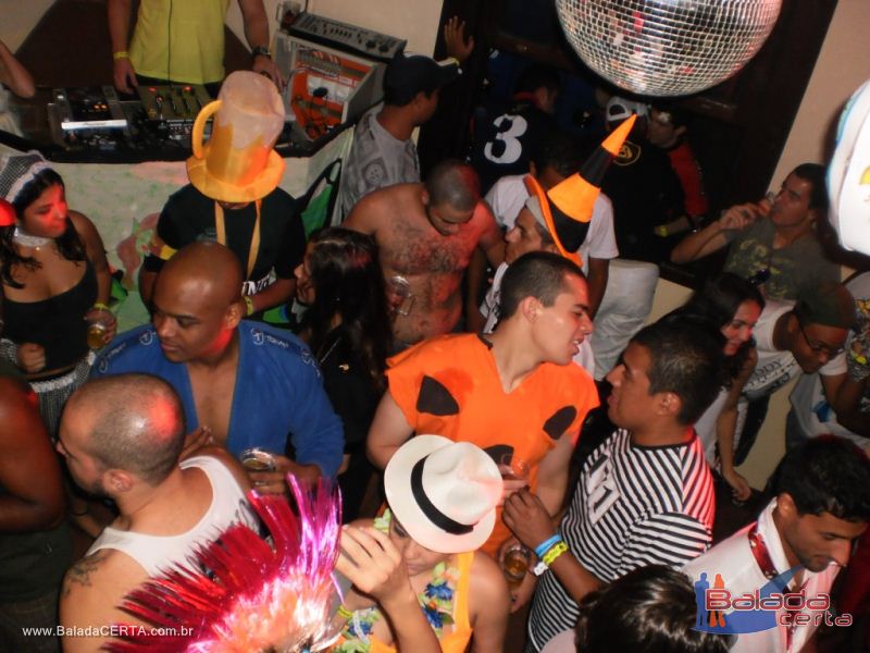 Balada: Fotos da festa a fantasia na Rep�blica Chaparral em Ouro Preto/MG