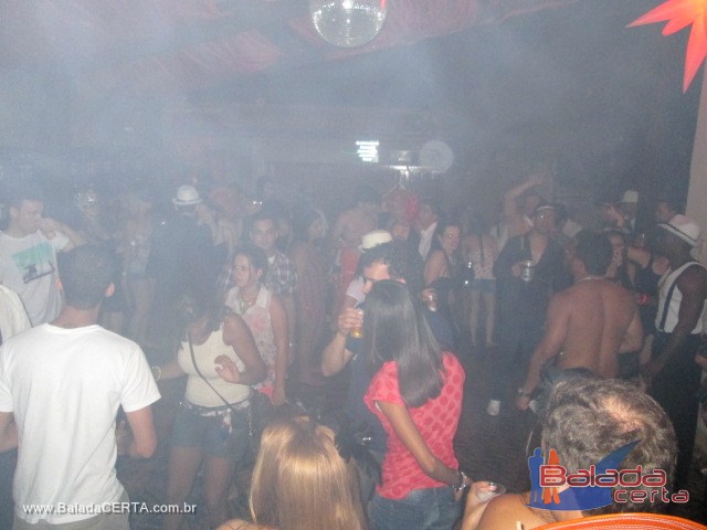 Balada: Fotos da Festa Cabar� na Rep�blica Chaparral em Ouro Preto / MG