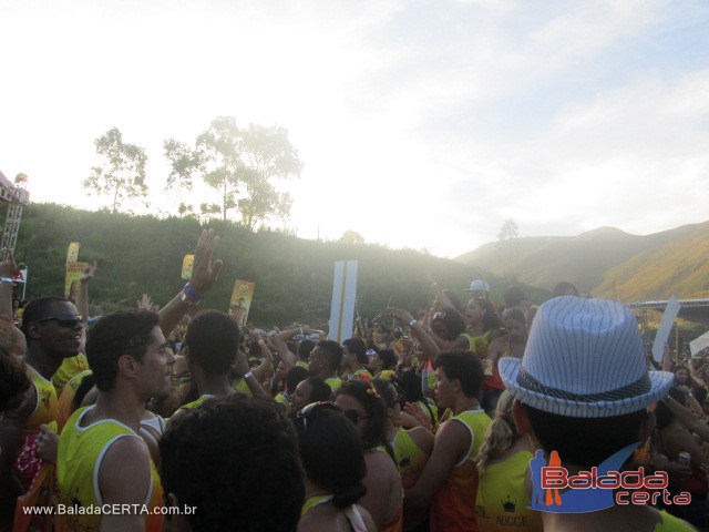 Balada: Show com a Banda Asa, Show do Naldo e presen�a de DJ Nero no Bloco da Ladera no Carnaval 2013 em Ouro Preto / MG