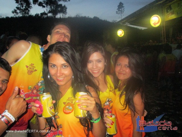 Balada: Show com a Banda Asa, Show do Naldo e presen�a de DJ Nero no Bloco da Ladera no Carnaval 2013 em Ouro Preto / MG